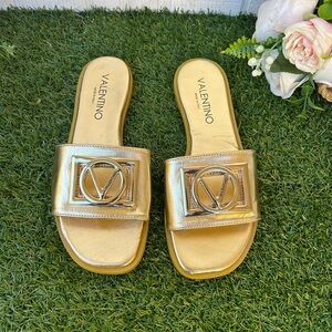 VALENTINO BY MARI
Amira Slide Sandal In Gold size 7 NEW